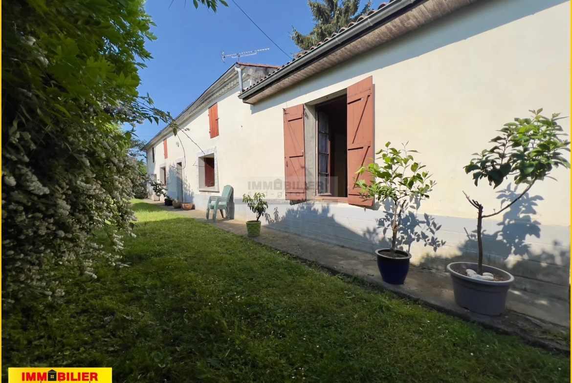 Maison en pierre à rénover à Illats 