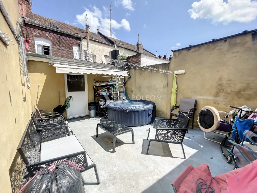 Maison 4 chambres, cour et garage à Roubaix