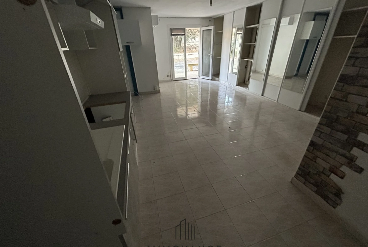 EXCLUSIVITE CASTRIES Appartement T3 de 73 m2 avec jardin de 126 m2 IMMOVANCE GROUPE 