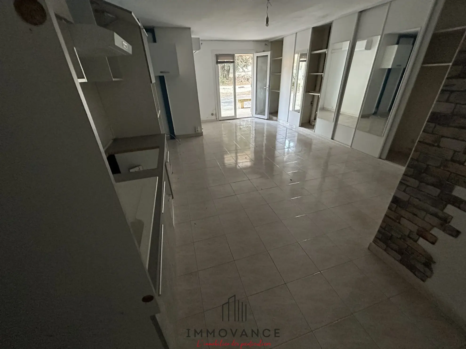 EXCLUSIVITE CASTRIES Appartement T3 de 73 m2 avec jardin de 126 m2 IMMOVANCE GROUPE 