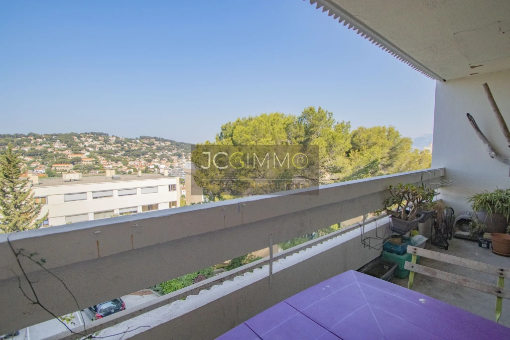 Appartement T4 85m2 - Terrasse - Piscine - Tennis - Résidence Sécurisée - Calme Absolu