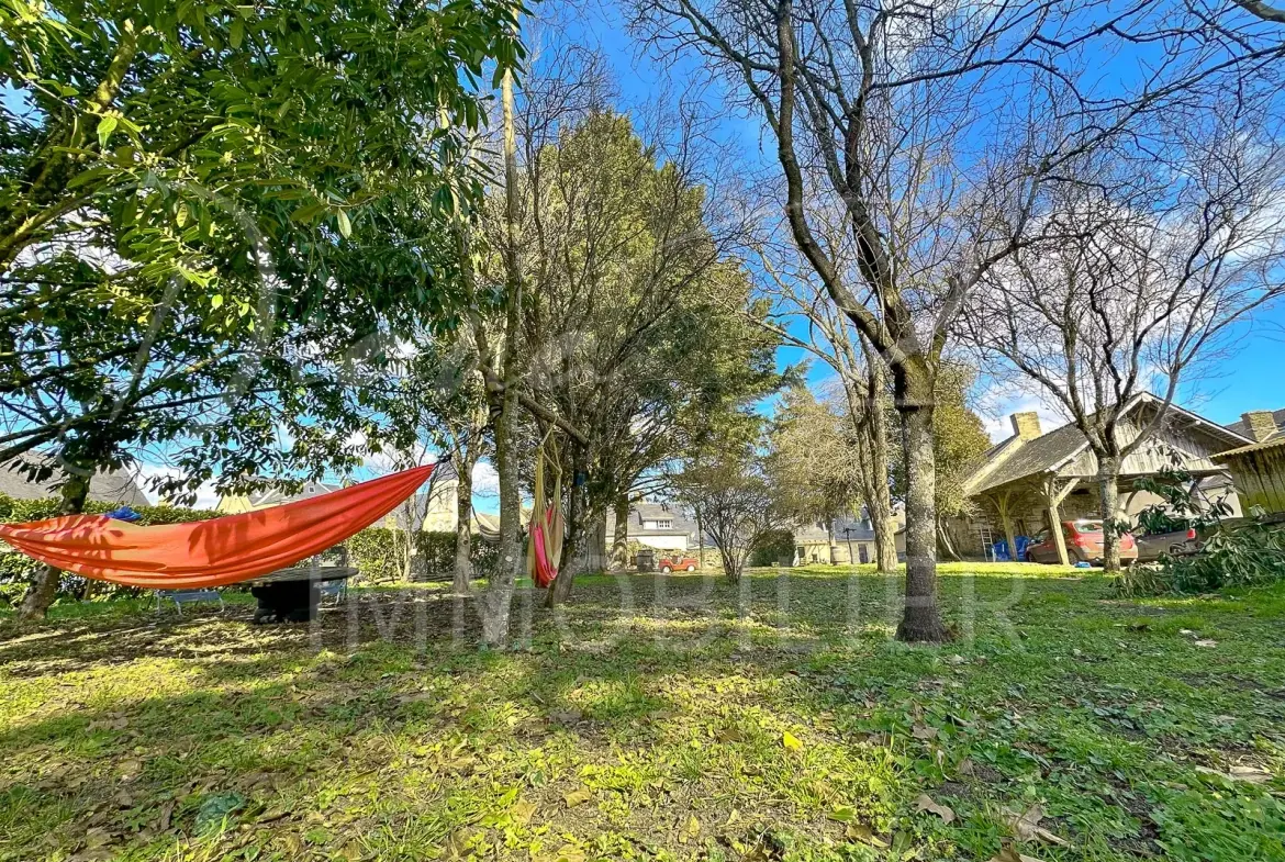Charmante maison de bourg à Lasse - 139,900 € 