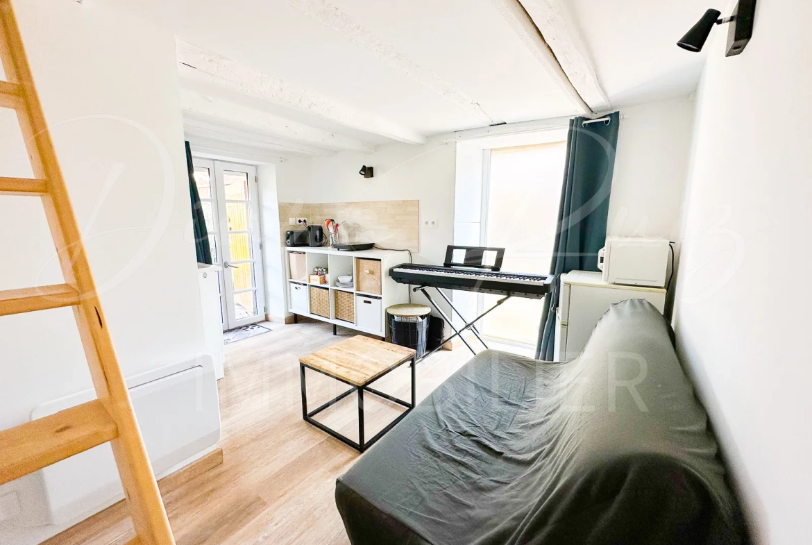 Charmante maison de bourg à Lasse - 139,900 € 