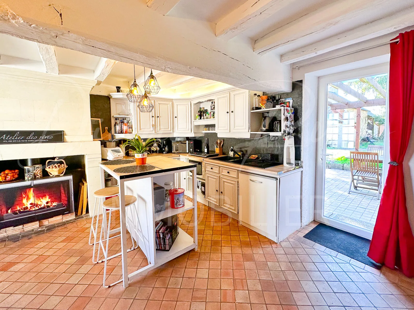 Charmante maison de bourg à Lasse - 139,900 € 