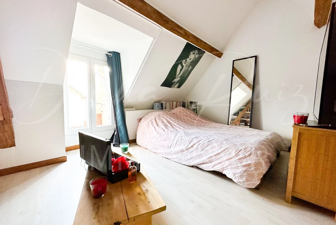 Charmante maison de bourg à Lasse - 139,900 € 