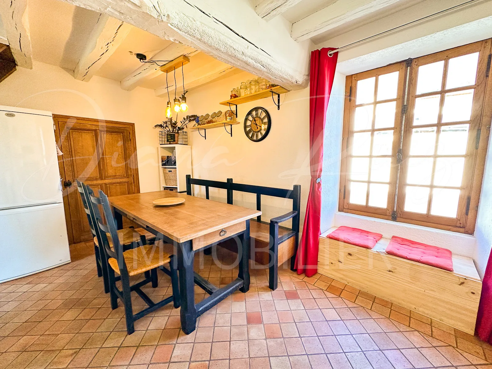 Charmante maison de bourg à Lasse - 139,900 € 