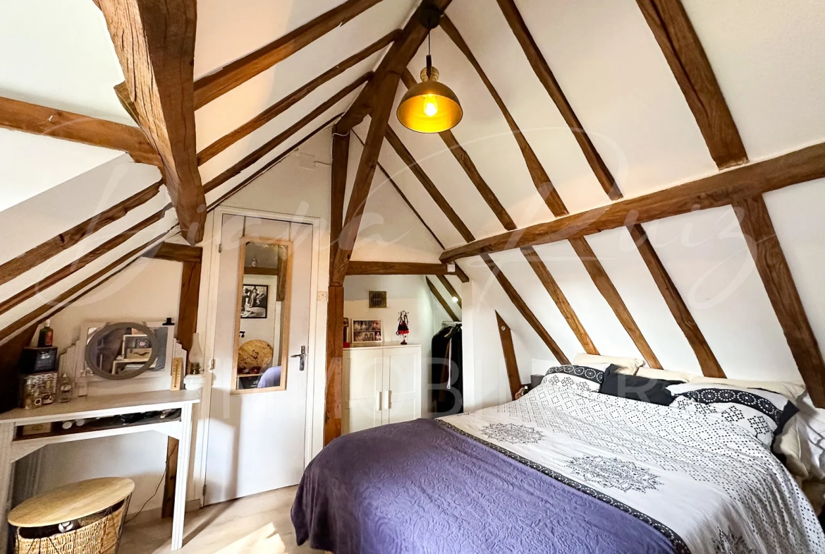 Charmante maison de bourg à Lasse - 139,900 € 