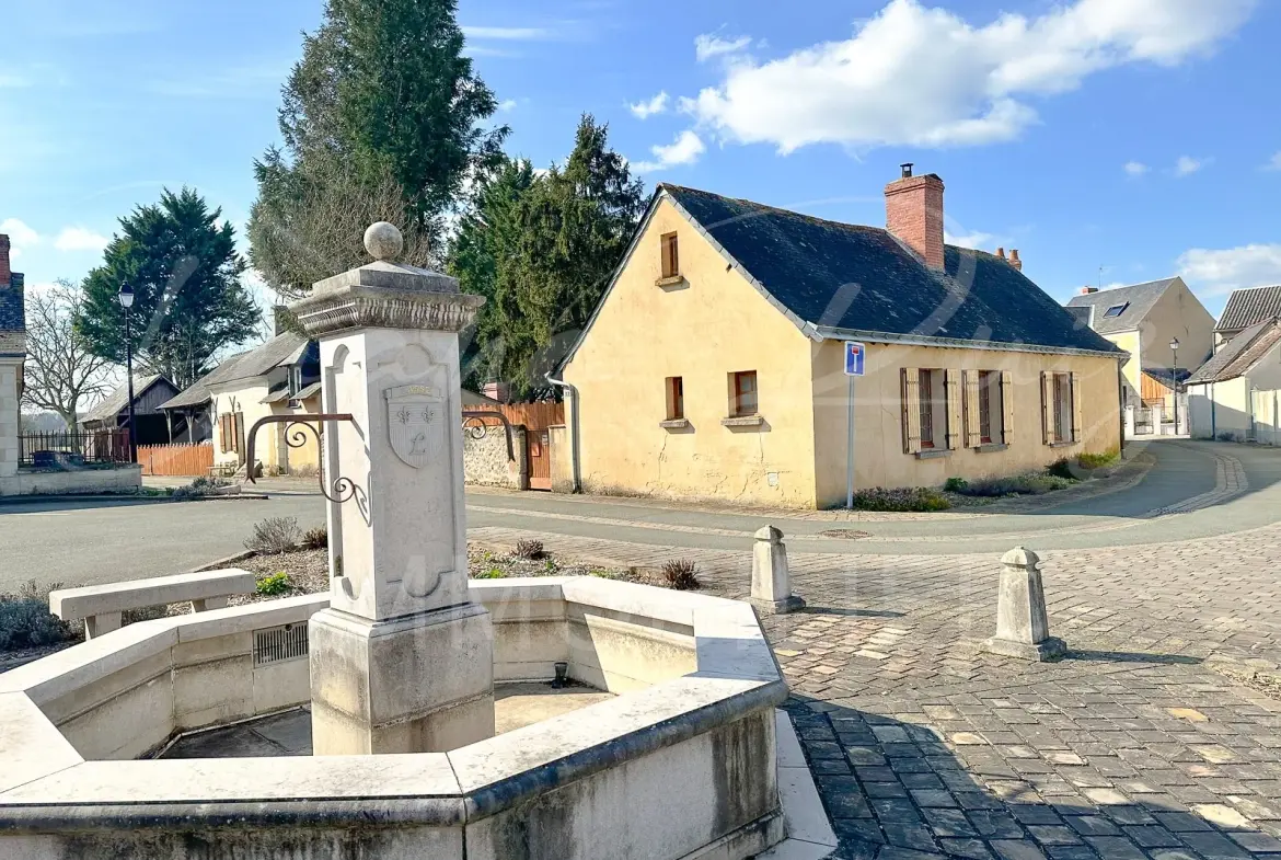 Charmante maison de bourg à Lasse - 139,900 € 