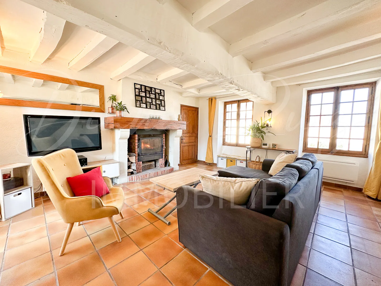 Charmante maison de bourg à Lasse - 139,900 € 