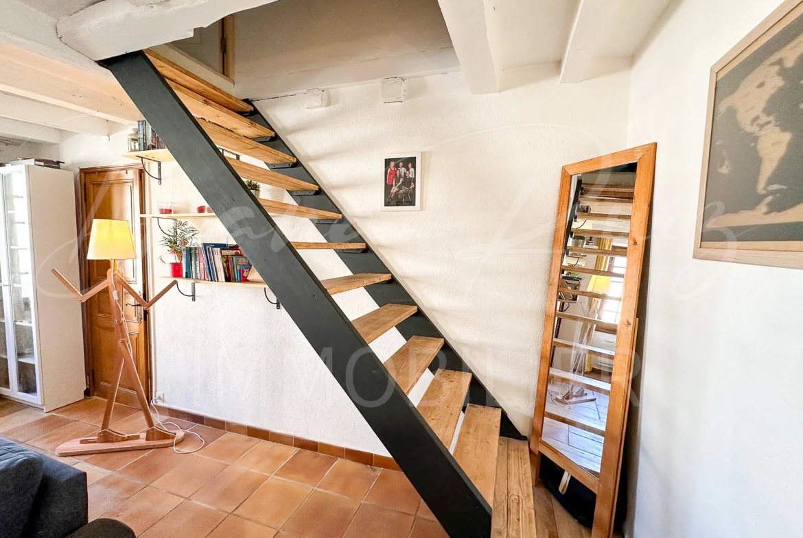 Charmante maison de bourg à Lasse - 139,900 € 