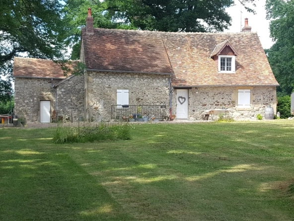 Maison en pierres à Sermages - 195 000 euros