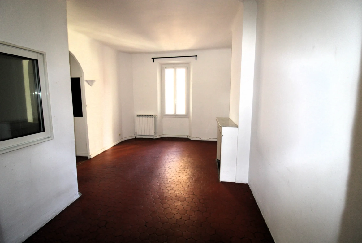 Appartement Toulon Champ de Mars Grand T1 de 45m2 (Faux T2) 