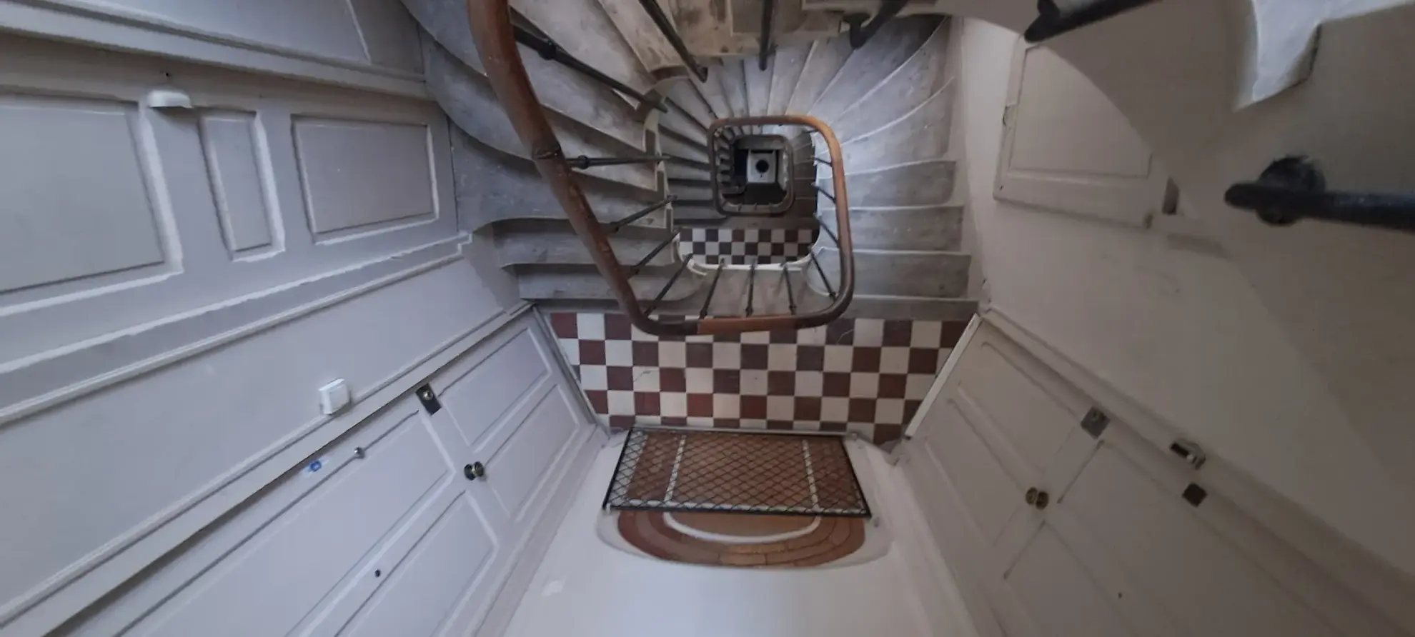 Studette avec vue sur les toits de Paris - Quartier Ternes 