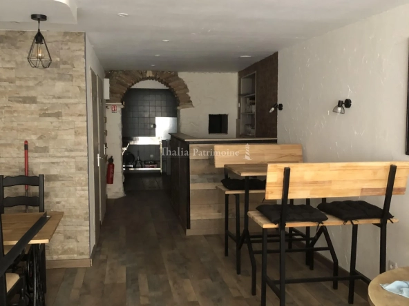 Immeuble d'habitation avec local commercial et appartement duplex à Cintegabelle 
