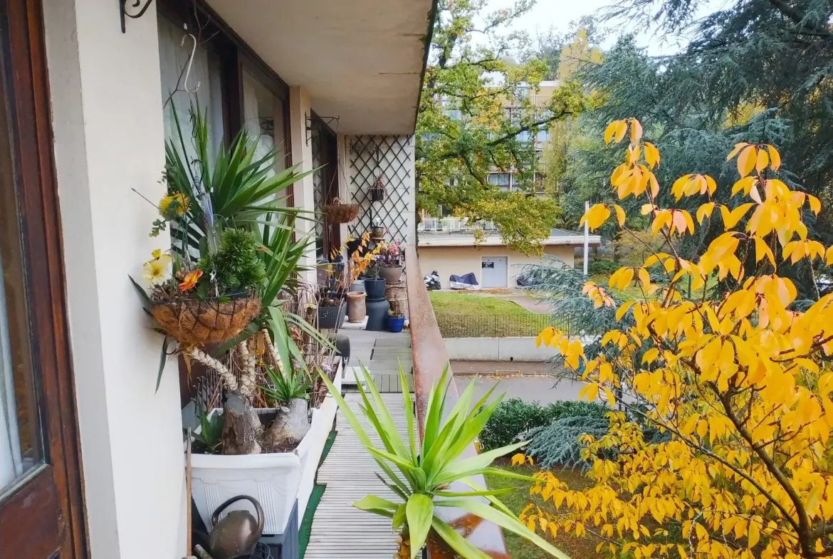 Appartement lumineux de 82.67 m2 à Fontenay le Fleury 