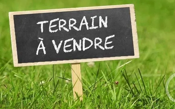 Terrain 15m de Façade à Drocourt