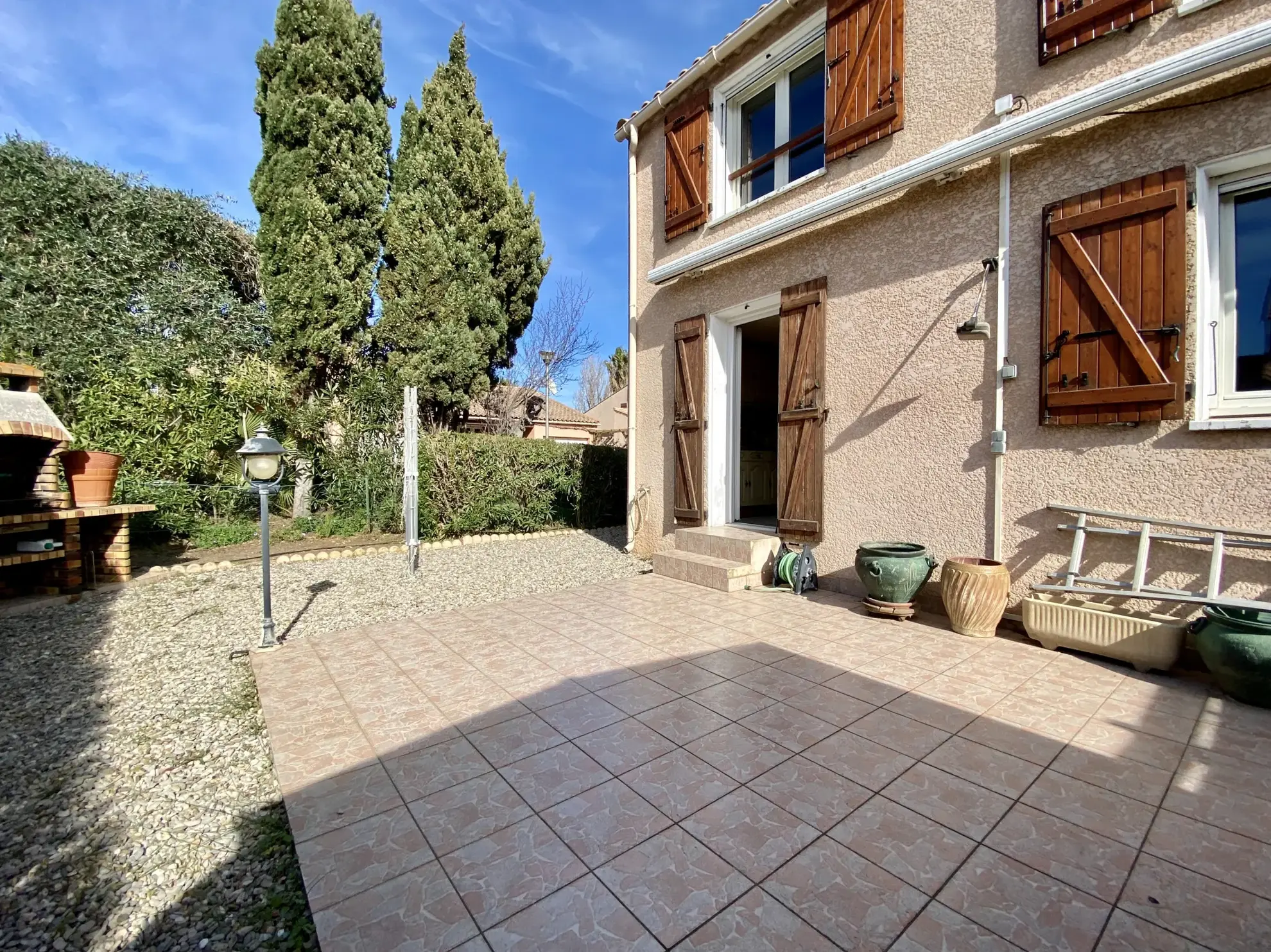 Maison R avec 3 chambres et garage sur VIAS plage 