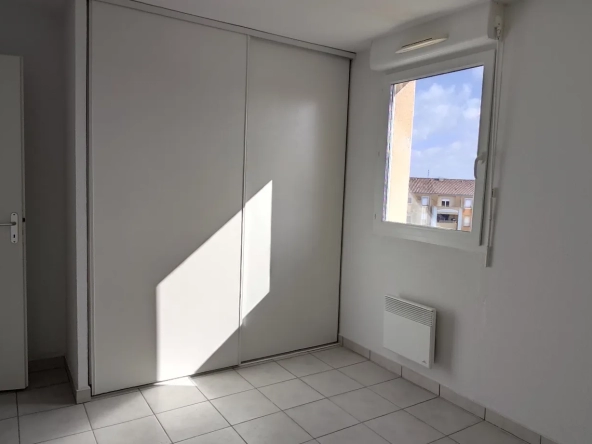 Bel appartement T3 récemment construit au 'Domaine des Lices', Carcassonne 