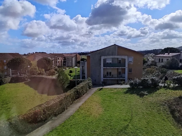 Bel appartement T3 récemment construit au 'Domaine des Lices', Carcassonne 
