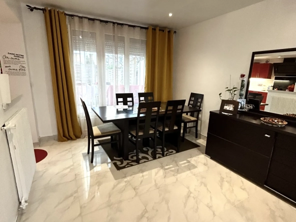 Maison 5 pièces de 90m2 avec jardin à Vaujours 