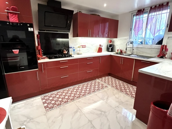 Maison 5 pièces de 90m2 avec jardin à Vaujours 