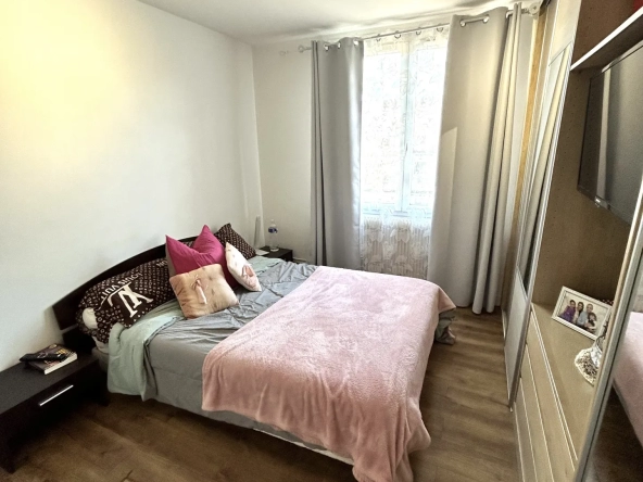 Maison 5 pièces de 90m2 avec jardin à Vaujours 