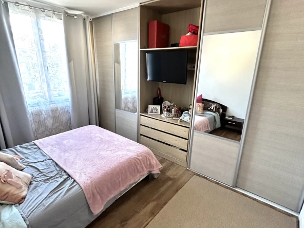 Maison 5 pièces de 90m2 avec jardin à Vaujours 