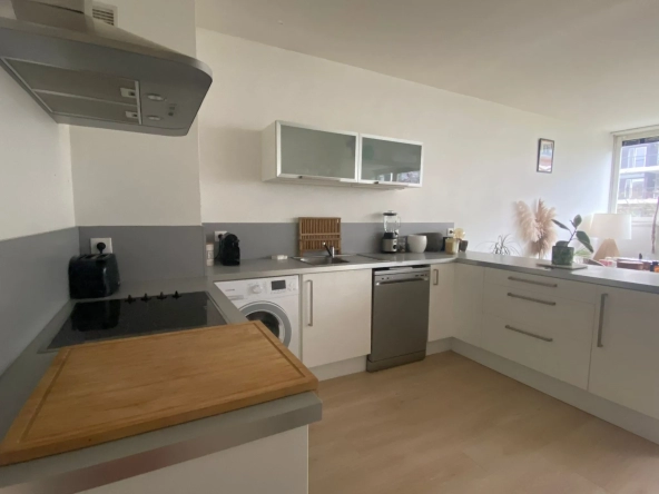 Appartement T3 proximité du Tram St Maur - La Madeleine 