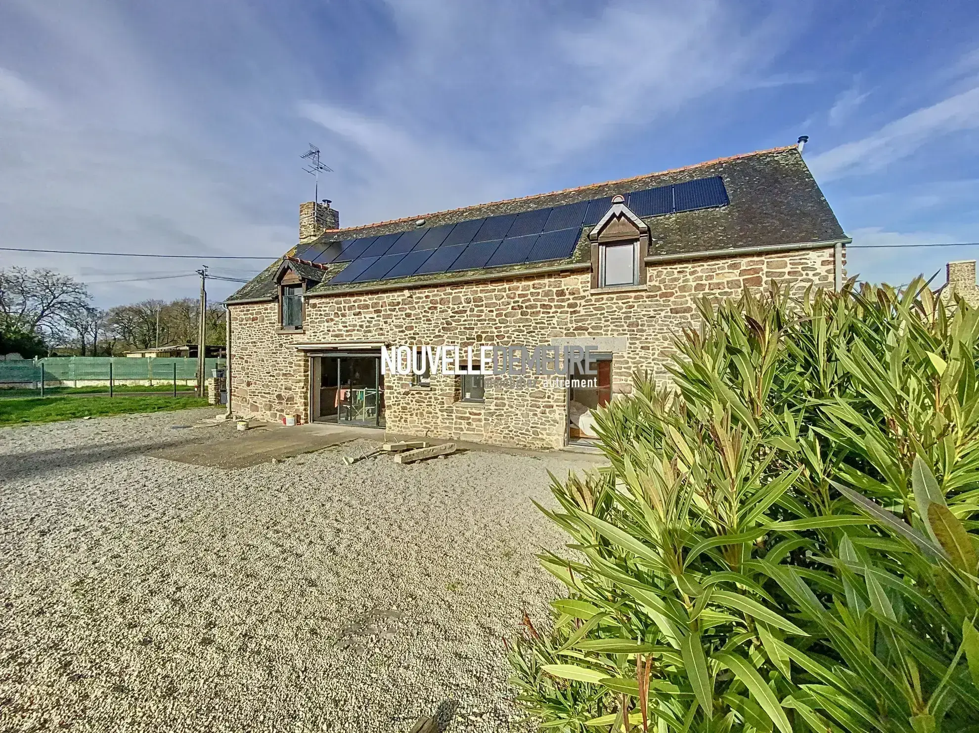 Belle Maison en Pierre 5 Chambres avec Grand Jardin - La Boussac 