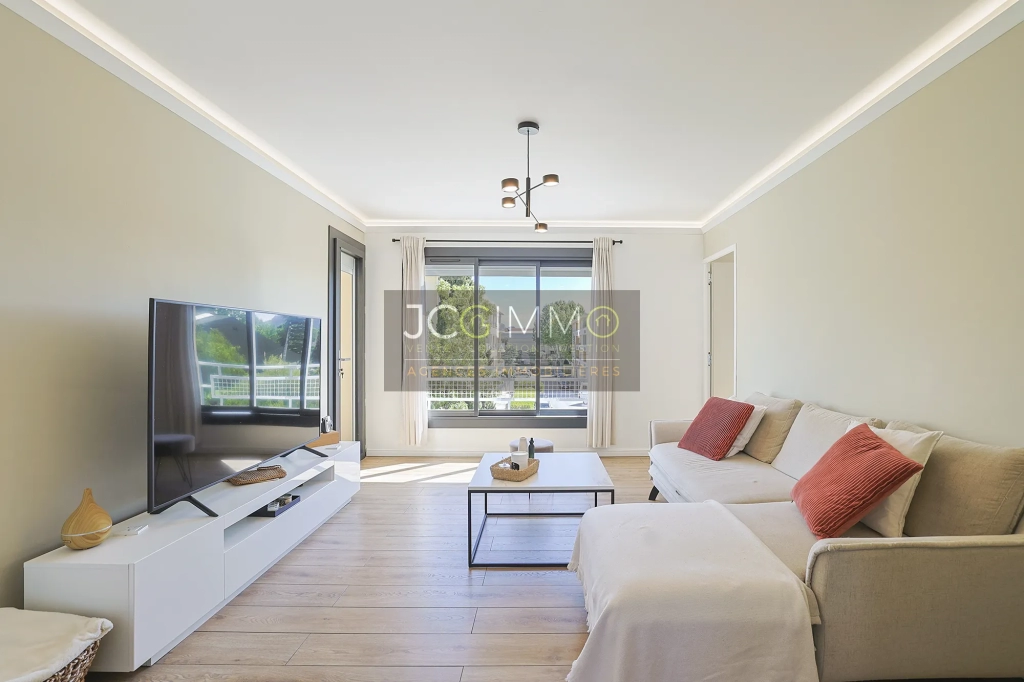 Appartement T3 entièrement rénové - Balcons - Résidence sécurisée - Au calme