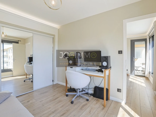 Appartement T3 entièrement rénové - Balcons - Résidence sécurisée - Au calme 