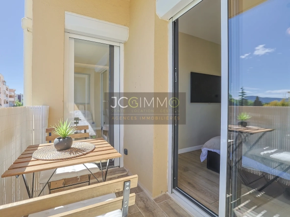 Appartement T3 entièrement rénové - Balcons - Résidence sécurisée - Au calme 