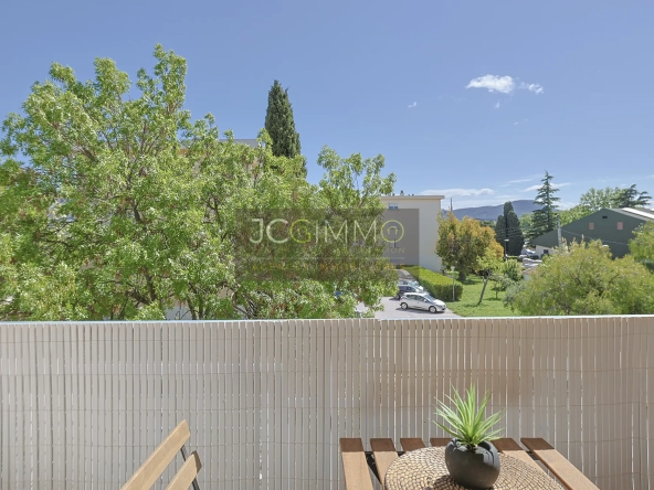 Appartement T3 entièrement rénové - Balcons - Résidence sécurisée - Au calme 