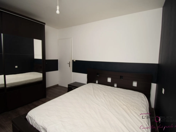 Pontarlier Renovated 3-Room Apartment with Cellar 