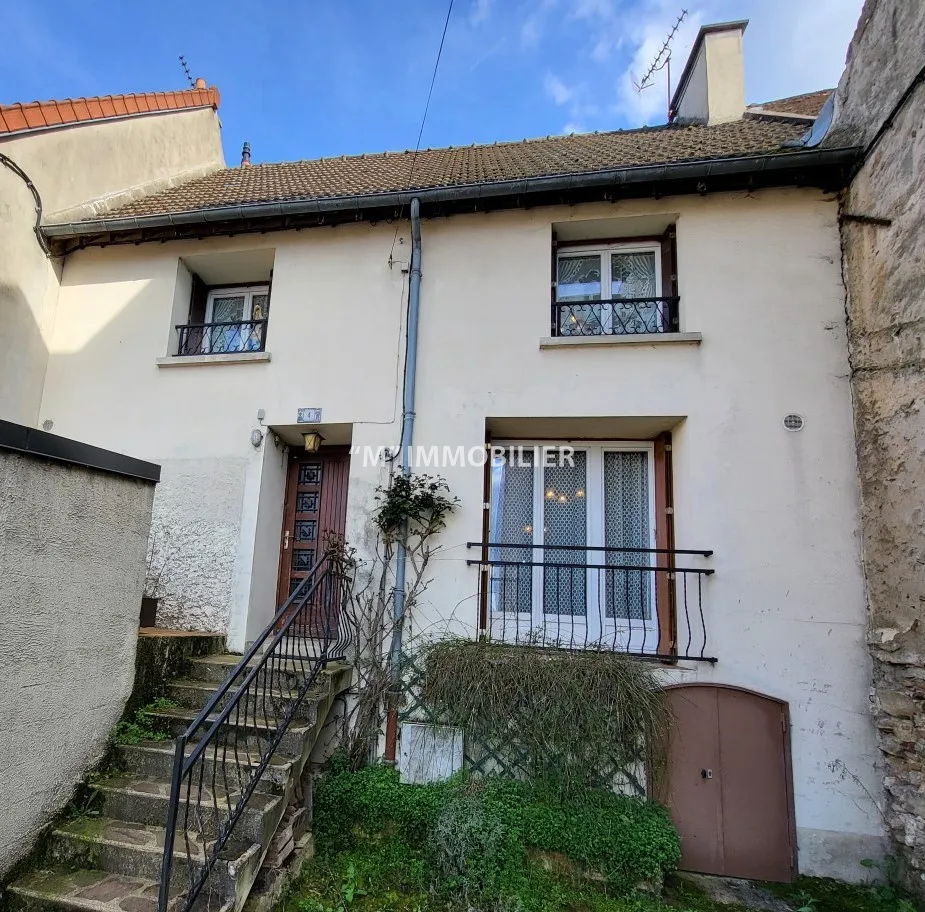 Maison de Pays avec 3 Chambres à 7mn de la Gare de Saacy 