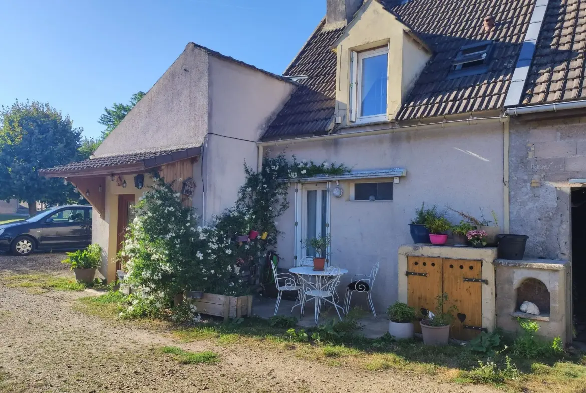 Maison Ancienne Rénovée à Sainville 