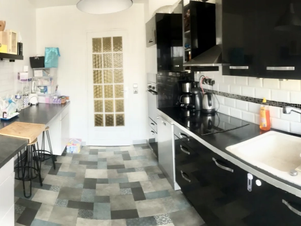 Appartement lumineux de 100m2 à Mantes-la-Ville 