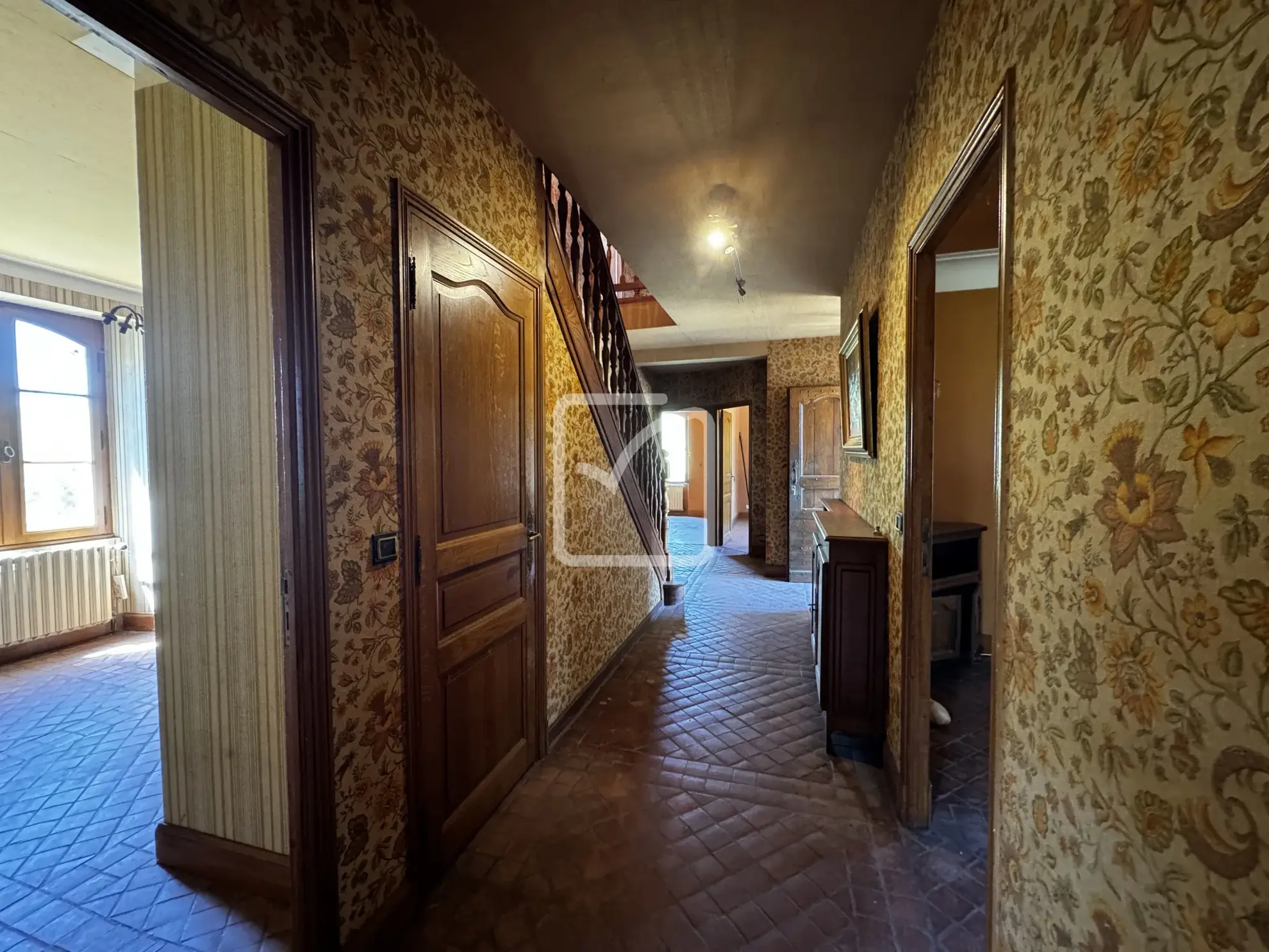 Vaste Demeure Quercynoise 250m2, 6 chambres, Terrain 5500m2 - Gourdon 