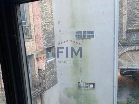 Immeuble à rénover avec parking à Dieppe 