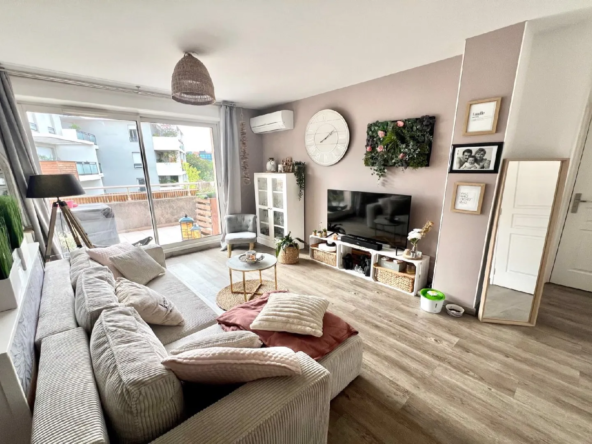 Appartement de Type 2 avec Terrasse et Garage à Gardanne 