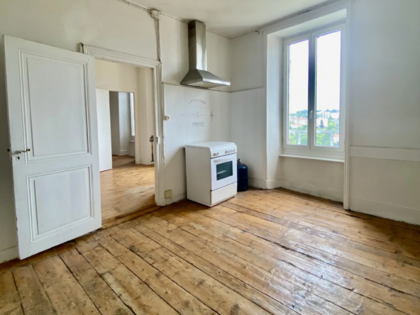 Appartement lumineux avec vue à Annonay 