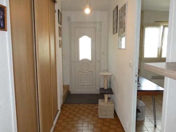Maison familiale chaleureuse et spacieuse à Bassou 