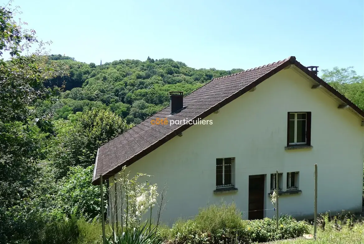 Maison à rénover sur les hauteurs du Bourg à Tulle 
