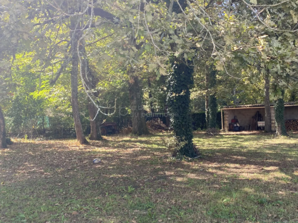 Terrain constructible à Sauternes de 607m2 