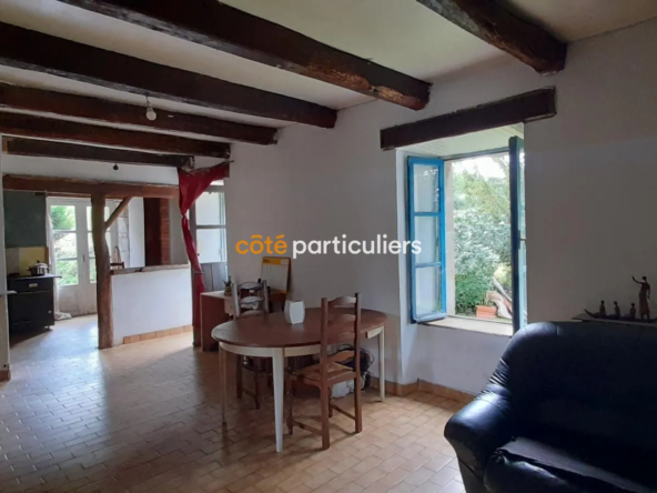 Maison de pays à Laguenne : charme et potentiel de rénovation 
