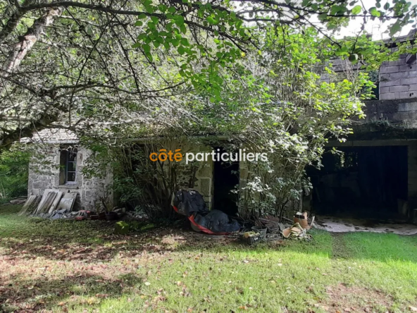 Maison de pays à Laguenne : charme et potentiel de rénovation 