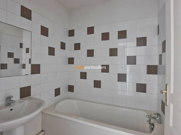 Appartement T4 Château de Villette-les-Dole 
