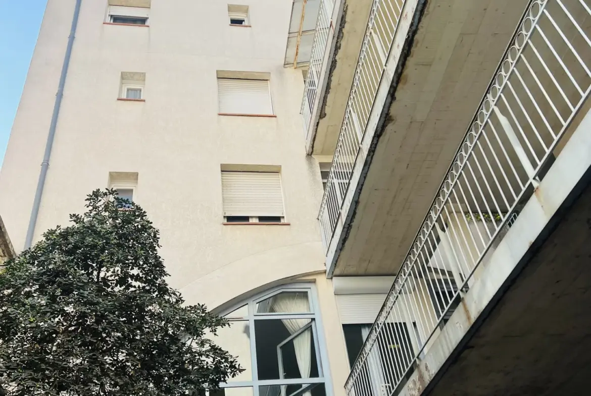 Splendid Type 3 Apartment in Lunel - Ideal Investment Opportunity 