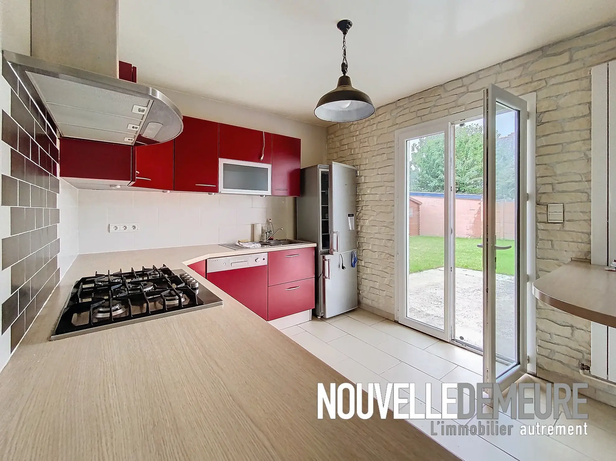 À vendre : Maison de 95 m² à Hirel avec jardin et terrasse 