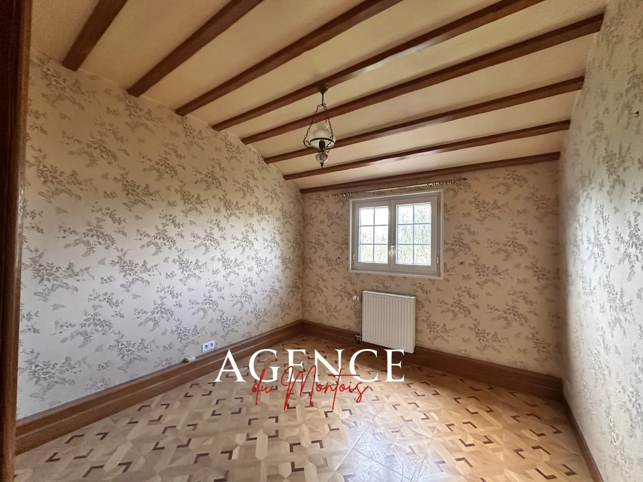 À vendre : Pavillon à Bray sur Seine - 4 chambres, jardin de 901 m² 